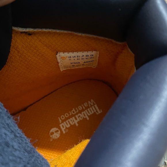 Navy Blue Timberlands - Picture 6 of 8